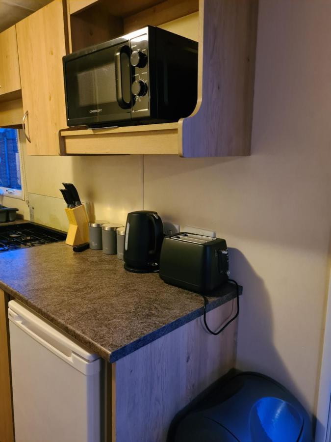 Cosy, Family Caravan Near The Beach Clacton-on-Sea Esterno foto