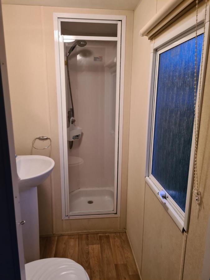 Cosy, Family Caravan Near The Beach Clacton-on-Sea Esterno foto